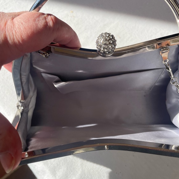 Art Deco Style Elegant Silver Clutch Bag - Picture 5 of 9